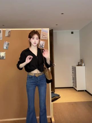 新款修身长腿微喇牛仔裤女2025秋季高腰显瘦时尚气质鱼尾喇叭裤#洋气上档次 #休闲减龄穿搭 #时尚穿搭 #高级感穿搭 #新款分享