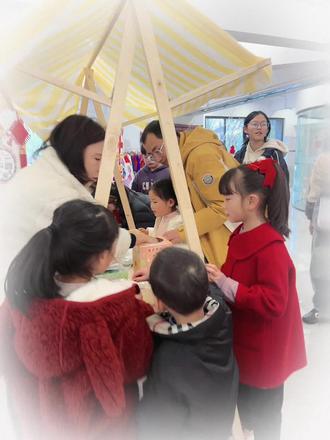 #亲子活动
社区活动
动手能力get
猜灯谜 投壶 灯笼 剪纸