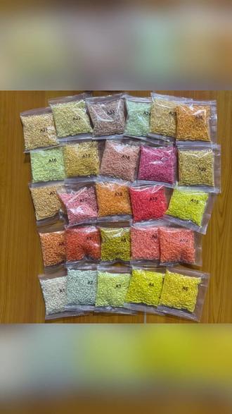 拼豆党集合啦!24种颜色精准补位,独立分格设计告别混色烦恼,不管是拼小挂件、钥匙扣还是大图案,颜色都能精准匹配,新手也能零失败 #拼豆 #拼豆补充包 #好物推荐 #拼豆攻略 #拼豆收纳
