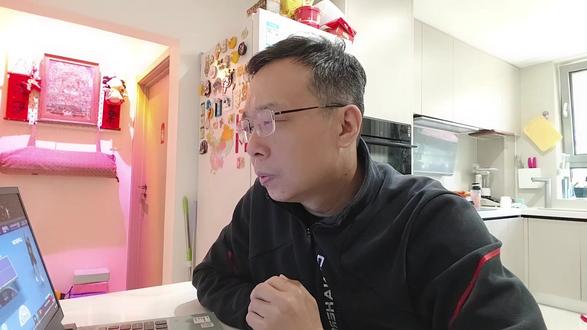 溃败伦敦!中国男乒小组赛三场暴露致命危机,四强之路凶多吉少? 2026伦敦世乒赛,中国男乒小组三战,一胜两负。这是自2000年以来,中国队在团体世乒赛中的首次失利。复盘这三场耻辱之战,看看中国男乒到底怎么了?#2026伦敦世乒赛 #中国男乒 #致命危机 #王楚钦 #樊振东