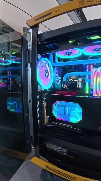 最后一集,注蓝色水冷液,给电脑加入新鲜血液 #玩家国度 #ROG #水冷电脑 #水冷液 #电脑装机教程