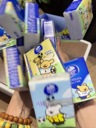 手帕纸还得是维达,这包装简直太可爱了,维达的品不用多说,刷到赶紧囤!#维达手帕纸 #好物推荐🔥 #纸巾 #便宜好物 #生活必备