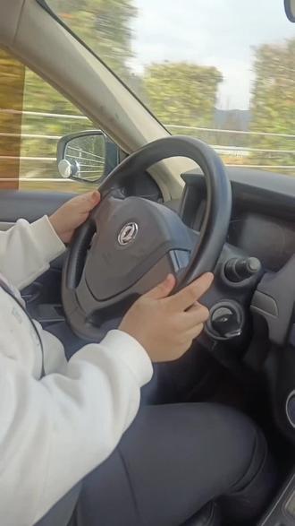 方向盘握紧,心随路远,每一次练习都是成长的表现加油💪💪#科目三 #驾驶技巧
