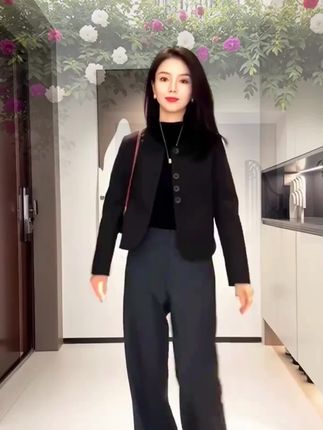 #减龄显瘦穿搭 #穿出自信穿出美丽 #洋气减龄#高端大气上档次这也太漂亮了 #穿出自己的风格