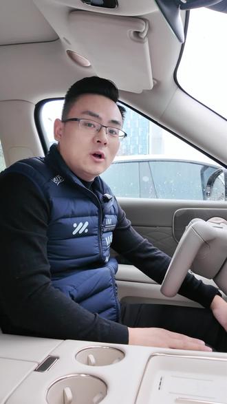 智己LS6无麦K歌功能更新了,和我一起来设置吧!#智己汽车 #智己LS6 #无麦k歌