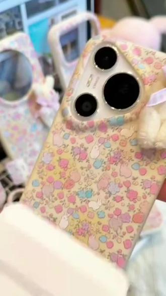 欧克里里碎花毛绒兔支架适用苹果17/16手机壳华为P70vivo小米oppo