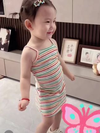 天呐,这条裙子也太好看了吧,夏天穿着它走在街上,别人肯定会多看两眼。#小孩子连衣裙