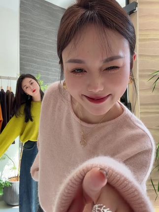 两个四肢不协调的人也来摇一下,跳的好不好不重要,重要的是开心啊#我总是一个人从午夜到清晨