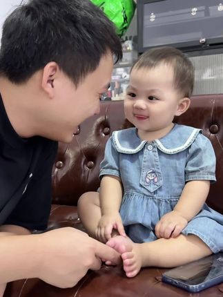 开播前给你们看一下我可爱的女儿哈哈#人类幼崽