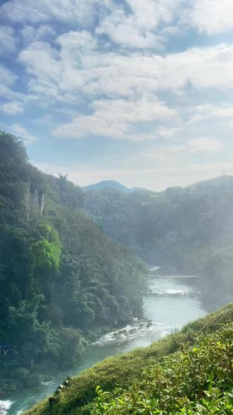 不愧是语文书封面#黄果树瀑布 #治愈系风景