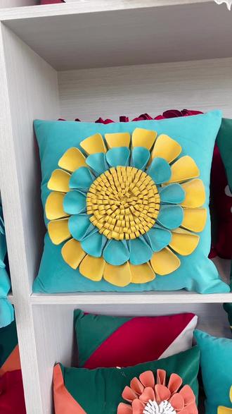 手工立体花瓣抱枕制作 #抱枕 #手工抱枕做法