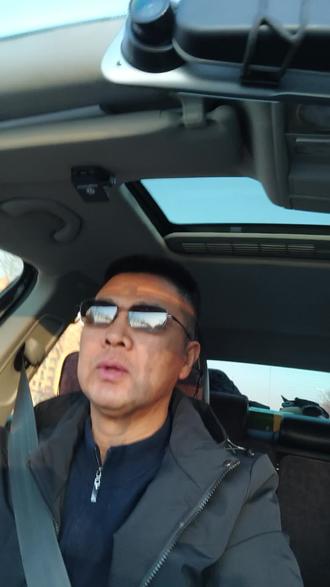 明天9号一中放假,我们三个疏导员都没空去疏导了,放学时间段拉开了,大家遵守秩序就没问题堵不车,听从交警指挥,平安到家!