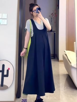 #孕期穿搭 #孕妇装 #显瘦连衣裙 #显瘦穿搭 #一个身体两个心跳