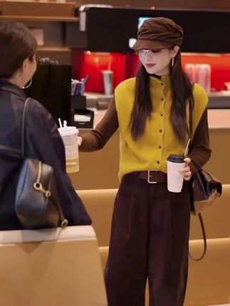 2025早秋新款懒惰松弛感纯色百搭马甲针织舒适打底休闲七分裤套装#品质女装#洋气上档次#高端大气上档次 #时尚潮流女装#气质穿搭 @巨量千川
