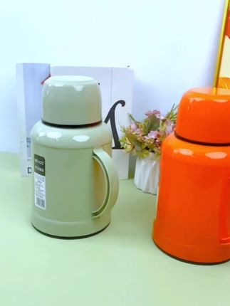 美观实用的保温壶, 防烫壶身,玻璃内胆,保温又保冷,无论居家、办公、学生宿舍还是出门携带,都很方便实用,#保温壶 #热水壶#开水保温瓶 #暖水壶#水壶