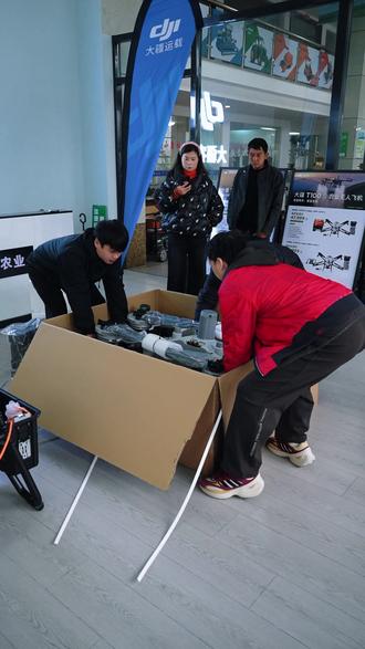 沉浸式体验,大疆运载机FC100开箱激活 #大疆运载 #FC100