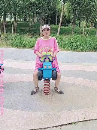 活出人老心不老的状态,骑上我心爱的小摩托永远不会堵车✌️😜😝