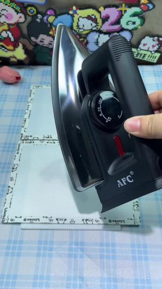 AFC美人尖电熨斗,它是不加水干烫电熨斗,5档控温,1千瓦功率,几十秒速预热#电熨斗 #拼豆熨斗 #烫豆 #拼豆熨烫 #熨斗