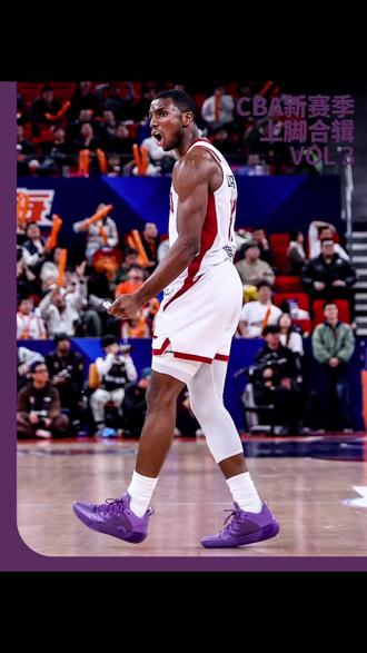 最近全城14真是给我看迷糊了!相信关注球鞋的朋友们一定都发现了,近期CBA赛场上的全城14上脚频率大幅增加...#CBA #全城14 #韦德之道12 #利刃6 #篮球鞋