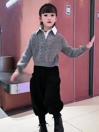 #初秋一周不重样穿搭 #早秋穿搭三分钟出门不是梦 #秋天变时髦就从韩系穿搭开始 #女童洋气套装 #潮童必备 @抖加🔥上热门🔥dou+🔥热点宝