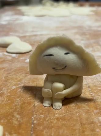 饺子sakuya
#饺子抽象表情包p图 #饺子sakuya #抽象表情包 #饺子的花式包法 #p图教程