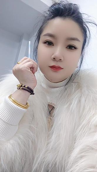 一个女人爱不爱你~水会告诉你...