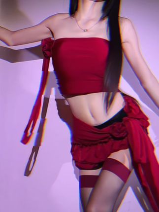 宝宝 @轻禾官方旗舰店 #轻禾#轻禾艳姬#变装#马甲线
