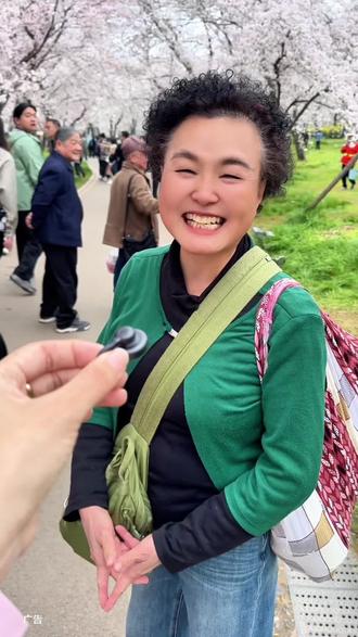 东湖樱花园游玩攻略来了!按照我这个玩不堵车又玩遍了精华! #东湖樱花园#心动打卡指南#周末好趣处#武汉的春天藏在樱花里#武汉樱花