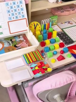 全套配齐的#一年级数学教具 同步2025新版教材内容,包含一年级上下册!提前准备好趁着假期跟着孩子一起练一练#数学教具 #教具 #开学必备 #一年级数学教具套盒