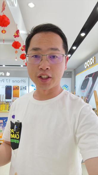 手机全面涨价,但华为苹果不会涨,二手会涨价吗?听老吴说 #行业大揭秘 #手机涨价 #华为手机 #苹果 #二手手机