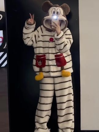 只不过是一只广东版咸鱼米奇罢了#可爱 #卡哇伊 #温馨舒适
