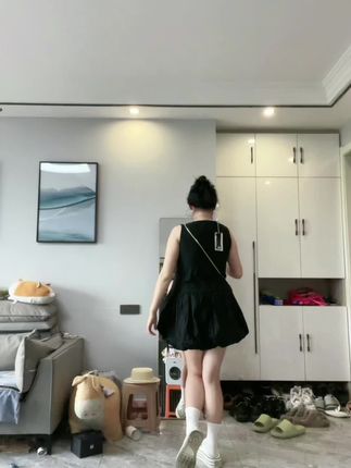 #短裙穿搭 #随意搭配 #辣妈穿搭 #宝妈穿搭 #小个子女生