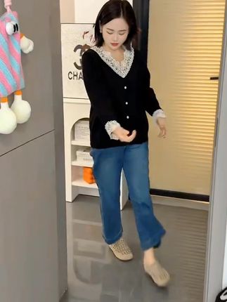 大码洋气秋季高品花边时尚胖mm显瘦气质长袖毛衣百搭宽松女针织衫#蕾丝针织衫#长袖针织衫#显瘦针织衫#早秋穿搭