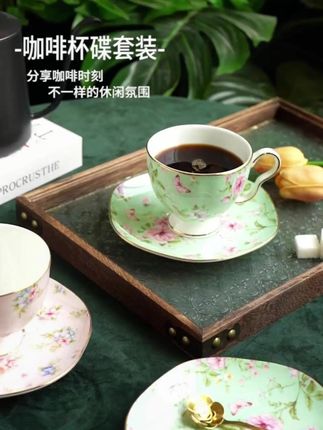 高颜值英式骨瓷咖啡杯碟套装,开启精致下午茶时光! #高颜值马克杯 #家用下午茶具 #高颜值陶瓷杯 #骨瓷杯碟 #家用杯具