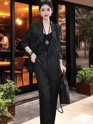 高档气质套装2025秋季新款高级感时尚宽松遮肉西装外套+长裤子#时尚女装#气质女神 #宽松遮肉#高级感#西装套装