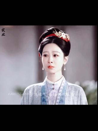 家业简直太好看了!每天19点半锁定爱奇艺~今天又新增了1w云包场 等你来抢#杨紫 #家业 #李祯 #杨紫