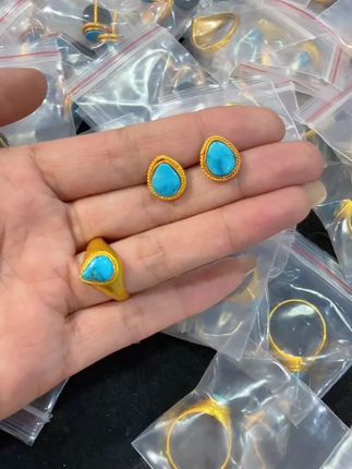戒指在下方小黄色 尼尔纯手工