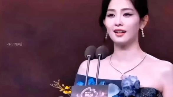 “最好的内娱同桌”#刘宇宁#白鹿 #玫瑰丛生 #唐宫奇案