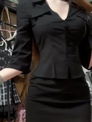 #显高显瘦显腿长# 辣妹穿搭 #ootd穿搭# 黑色系