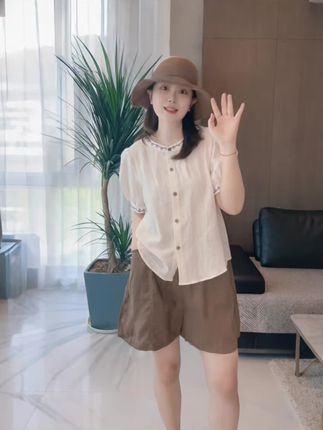 @DOU+小助手 【菲菲爱穿搭】2025夏季薄款亚麻衬衫女气质显瘦时尚百搭小衫#夏季穿搭 #夏天穿搭 #简约穿搭 #裙子搭配 #初夏的味道 @DOU+上热门