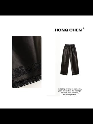 【虹辰】高端时尚进口羊皮柔软细腻精致镂空刺绣高级感皮裤--HC2797#羊皮 #高级感穿搭 #皮裤穿搭 #高端大气上档次#潮流时尚穿搭 @DOU+上热门 @DOU+小助手