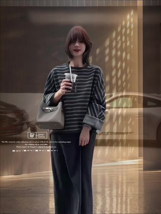 #预制国庆出游穿搭 #国庆旅行ootd #拒绝次抛衣的出游穿搭 #穿搭中如何运用色彩美学 #秋冬穿搭新鲜感在线