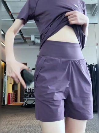 给姐妹们挖到了显瘦的运动套装!舒适颜值都不落。 #瑜伽服 #显瘦穿搭 #运动穿搭 #健身服 #运动套装