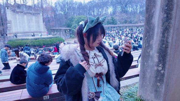 偶遇薄巧芙芙小女孩 #音乐台 #薄巧芙芙 #洛丽塔 #南京