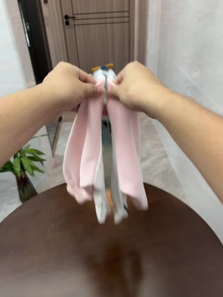 巨高品的女童长袖卫衣,品质完全不输大牌,这小款式太上档次了,立秋后早晚说凉就凉了,趁商家清库存,提前给女儿备了一件,去幼儿园也能穿,好看又实穿#高品质童装#生女儿就要这样穿#萌娃穿搭 #长袖卫衣 #超便宜超划算