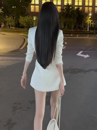 自信的女人 走路都带风#套装 #贵气感御姐 #品质女装