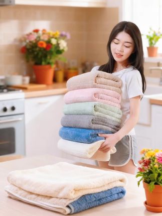 #粉丝1000万🔥 #天气越来越热了,这条轻薄又透气的菠萝格浴巾推荐给大家。它的面料非常柔软亲肤,摸起来很舒服,而且它是快速吸水的材质,特别适合夏天用,喜欢的朋友赶紧点击链接购买吧!#厨房好物 #好物推荐分享