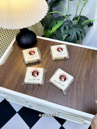 爱穿白衣服又想省事的,一定要试试这个大公鸡马赛皂,这次可算让我等到了这个价直接发4块,趁着活动赶紧去囤#大公鸡马赛皂 #洗衣皂 #超便宜超划算 #居家好物 #好物推荐分享