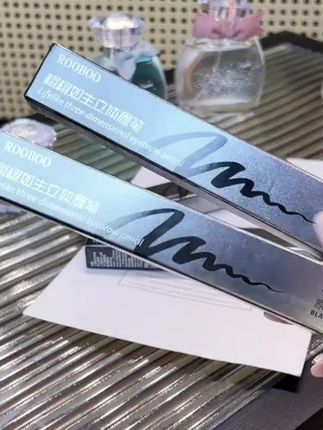 不愧是化妆师安利的自动野生眉笔,太适合新手了!轻松搞定各种眉型,勾勒出根根分明的妈生野生眉#防水防汗不晕染 #新手眉笔 #野生眉画法 #野生眉 #砍刀眉笔
