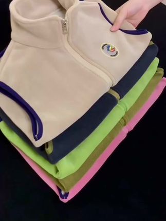 老师都夸这件好看!穿在校服里整齐得体,单穿时又活泼可爱。#儿童马甲 #宝宝马甲 #儿童背心 #高品质童装 #男童女童穿搭